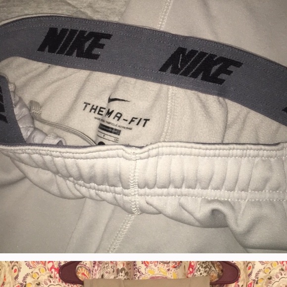 Thermafit USA NIKE sweatpants - SMALL - Picture 3 of 3